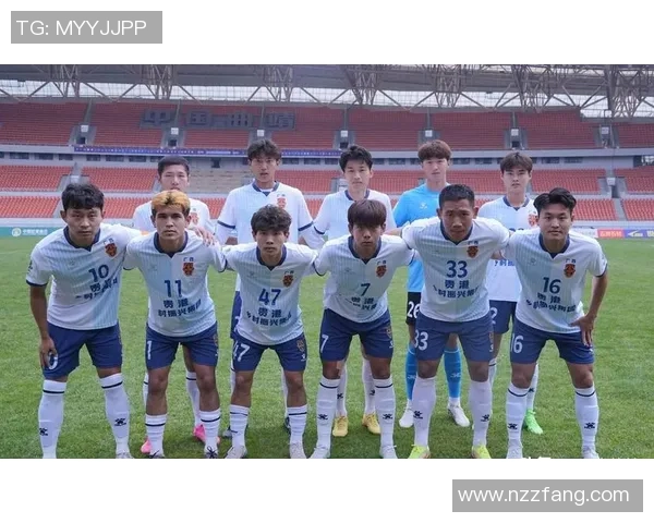 重庆足球队逆袭之路揭秘世界锦标赛特别报道展现拼搏精神与团队力量